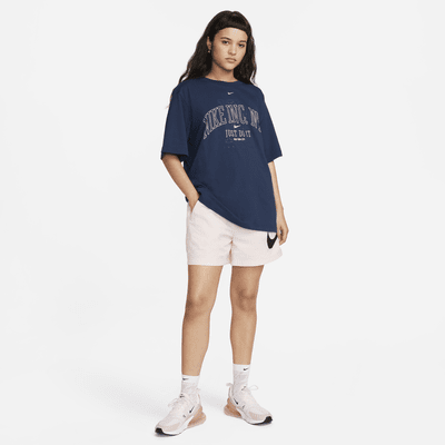 Nike Sportswear Essential Women's Graphic T-Shirt