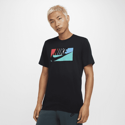 Nike Sportswear 男款 T 恤