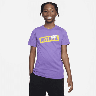 Nike Sportswear Big Kids' (Boys') T-Shirt