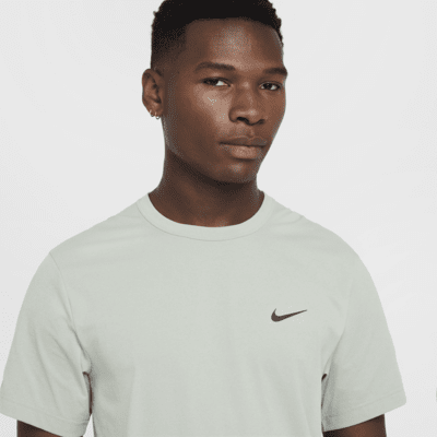 Haut à manches courtes anti-UV Dri-FIT Nike Hyverse pour homme