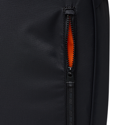 Nike Sportswear Commute 系列