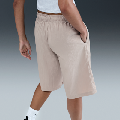 Nike Sportswear ruimvallende damesshorts met halfhoge taille op knielengte