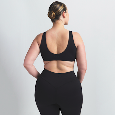 NikeSKIMS Matte Women's Twist-Front Bra