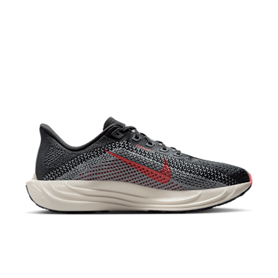 Nike Pegasus Plus Straßenlaufschuh (Herren)