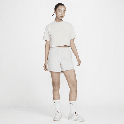 Nike Sportswear Classic Wovens Women's Mid-Rise Shorts