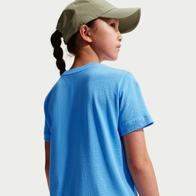 Nike Sportswear Older Kids' T-Shirt