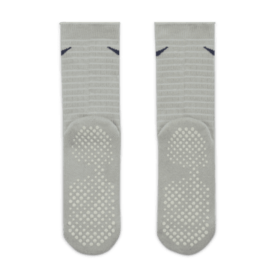 Nike Dri-FIT Everyday House Crew Socks (1 Pair).