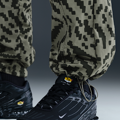 Pants cargo de tejido Woven para hombre Nike Air