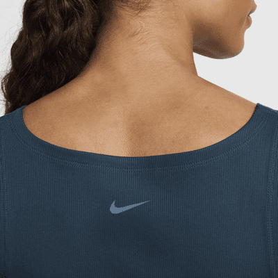 Nike One Fitted Rib Dri-FIT rövid szabású női trikó