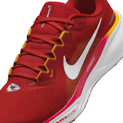 Tenis de correr en pavimento para hombre Nike Pegasus 41 NFL Kansas City Chiefs