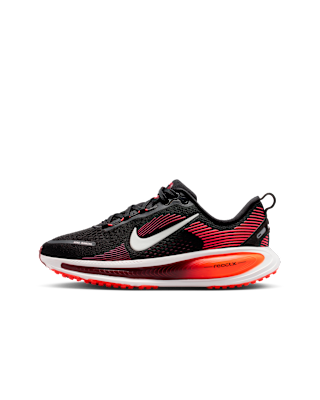 Детские кроссовки Nike Vomero 18 Big Kids' Road для бега