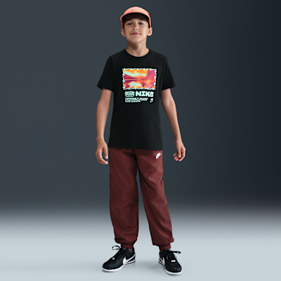 Playera para niños talla grande Nike Sportswear