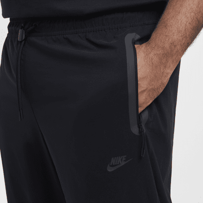 Calças entrançadas Nike Tech para homem