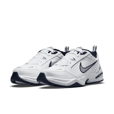 Chaussure d'entraînement Nike Air Monarch IV pour homme (extra-large)