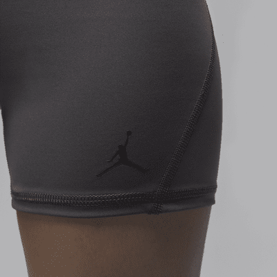 ジョーダン スポーツ ウィメンズ 13cm ショートパンツ