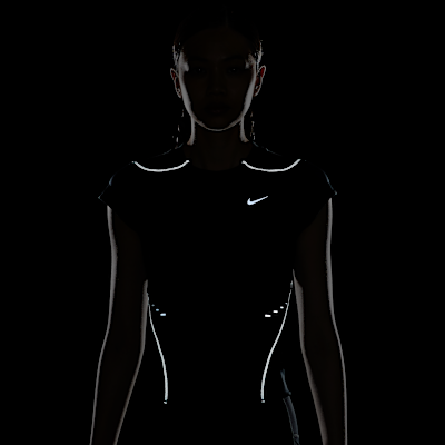Nike Swift Women's Dri-FIT ADV Running Top with Reflective Design Accents