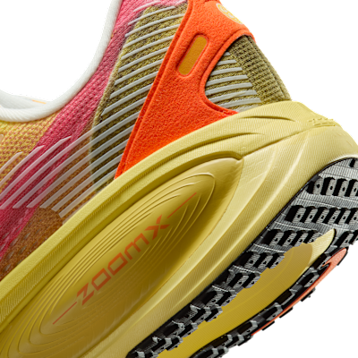 Nike Vomero 18 SE Men's Road Running Shoes