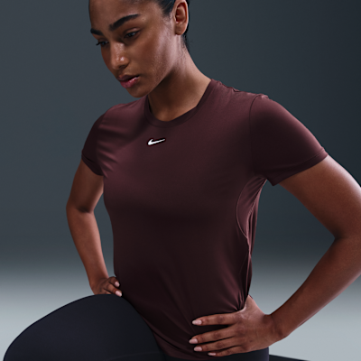 Nike One Classic Camiseta de manga corta Dri-FIT - Mujer