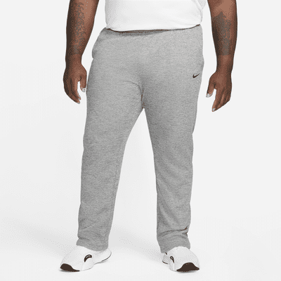 Pants de fitness con dobladillo abierto Therma-FIT para hombre Nike Therma