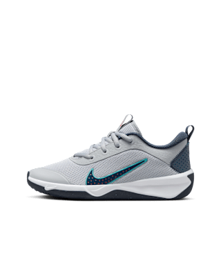 Детские кроссовки Nike Omni Multi-Court Big Kids' Indoor Court