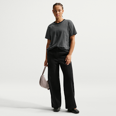 Nike Sportswear Women's Oversized Striped T-Shirt