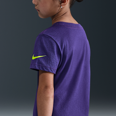 Playera Charm "Just Do It" Nike para niños talla pequeña