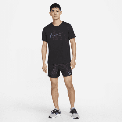 Nike Dri-FIT Run Division Running T-Shirt. Nike SG