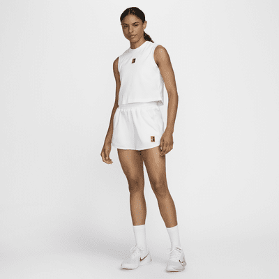 Tennisshorts i sweatshirttyg NikeCourt Heritage med medelhög midja för kvinnor