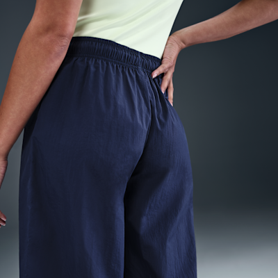 Damskie luźne spodenki do kolan ze średnim stanem Nike Sportswear