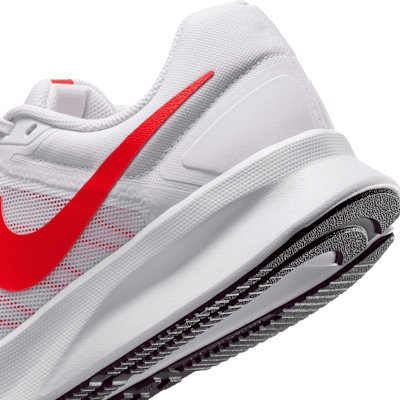Nike Run Swift 3 Men's Road Running Shoes (Extra Wide)