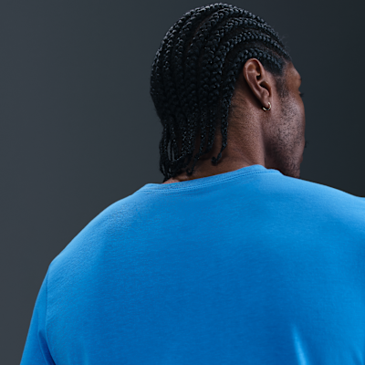 Nike Sportswear Men's Long-Sleeve T-Shirt