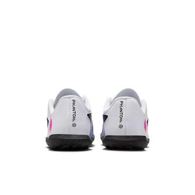 Nike Jr. Phantom 6 Low Club Older Kids' Turf Football Shoes