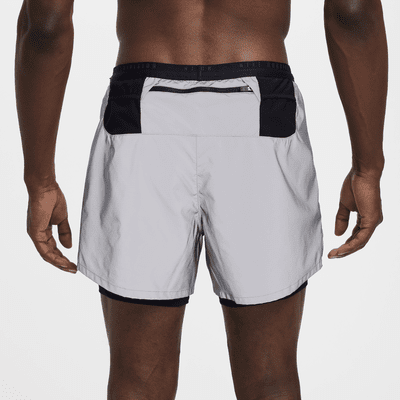 Nike Running Division Dri-FIT ADV reflektierende 2-in-1-Laufshorts (ca. 10 cm, Herren)