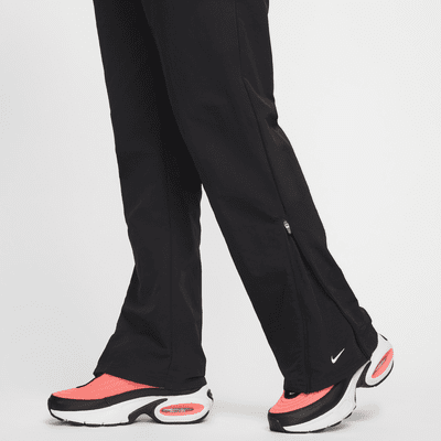 Pantaloni a vita alta in tessuto UV con orlo aperto e zip Nike Sportswear Essential – Donna