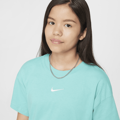 Playera para niña talla grande Nike Sportswear Essential