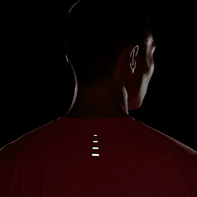 Nike Stride 男款 Dri-FIT ADV 短袖跑步上衣