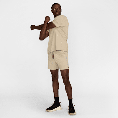 Shorts versátiles sin forro Dri-FIT de 13 cm para hombre Nike Unlimited