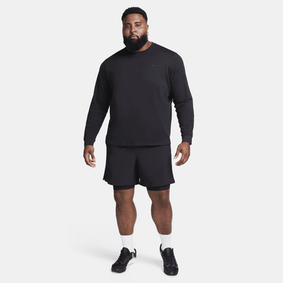 Nike Primary Dri-FIT sokoldalú, hosszú ujjú férfifelső