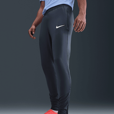 Pantaloni da calcio Dri-FIT Nike Strike – Uomo
