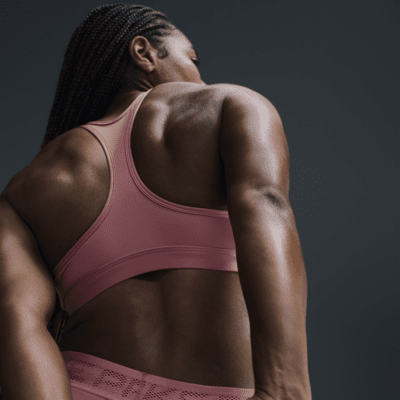 Bra deportivo sin almohadillas para mujer Nike Swoosh Light Support