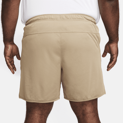 Shorts versátiles sin forro Dri-FIT de 18 cm para hombre Nike Totality