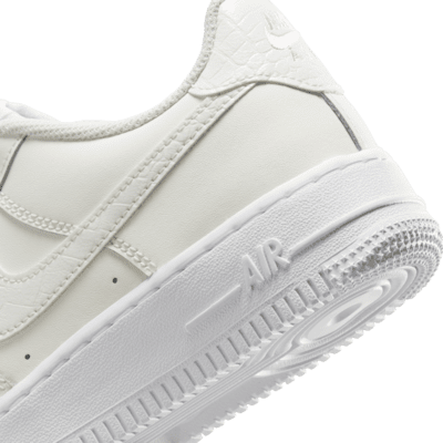 Nike Air Force 1 LV8 大童鞋款