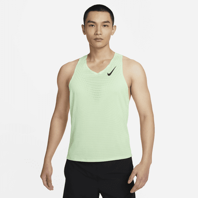 Nike AeroSwift 男款 Dri-FIT ADV 跑步無袖上衣。Nike TW