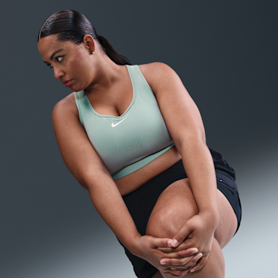Nike Swoosh Medium Support Women's Padded Sports Bra (Plus Size)