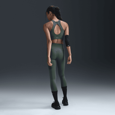 Nike One Twist leicht gefütterter Sport-BH mit leichtem Halt und hohem Ausschnitt (Damen)