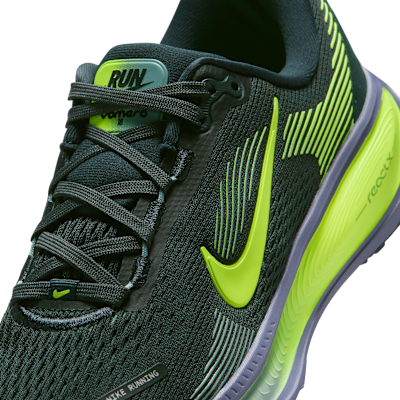 Nike Vomero 18 Older Kids' Road Running Shoes