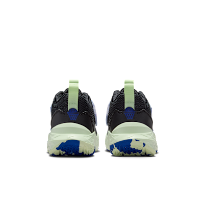 Nike Team Hustle D 12 Big Kids' Basketball Shoes