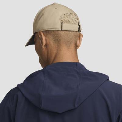 Nike Dri-FIT Club Structured Swoosh Cap