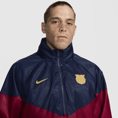 Chamarra tipo anorak de fútbol Nike para hombre FC Barcelona Windrunner local