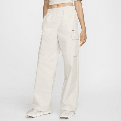 Pants cargo de tiro medio para mujer Nike Sportswear Everything Wovens